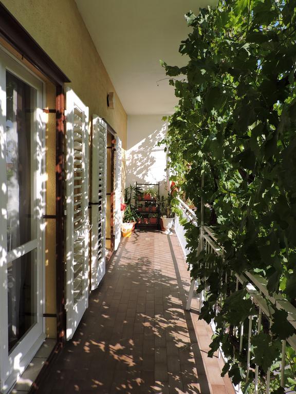 Maja Apartamento Makarska Exterior foto